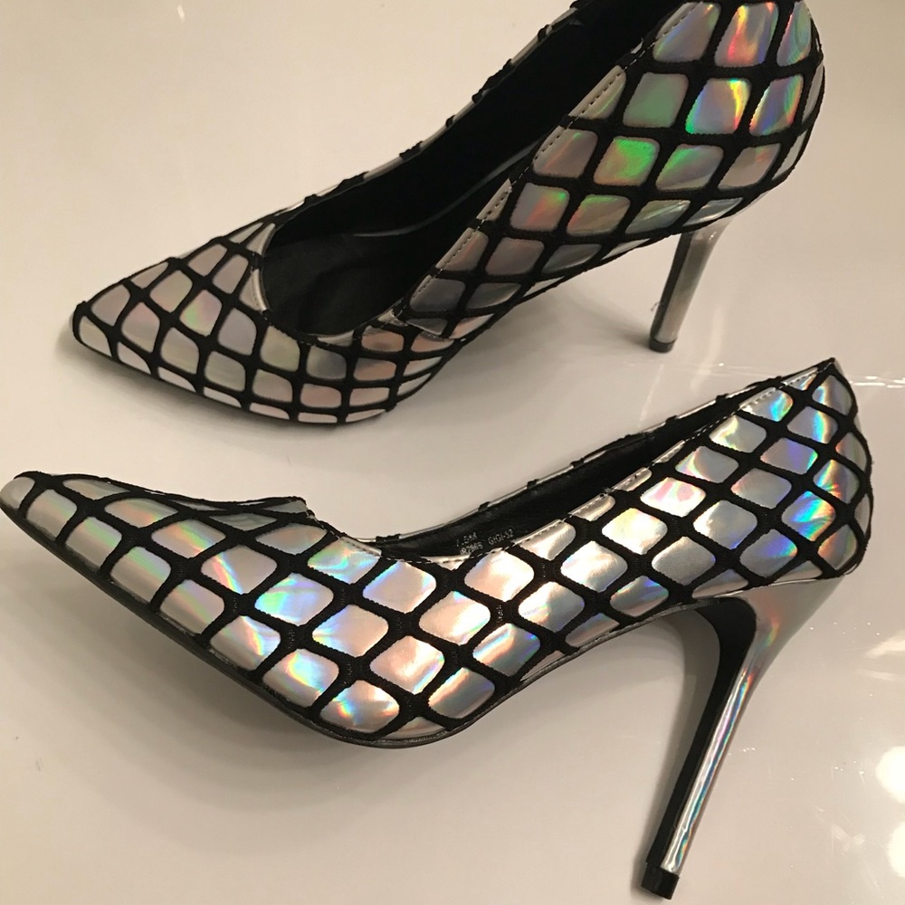 BRAND NEW HEELS 🌫🖤